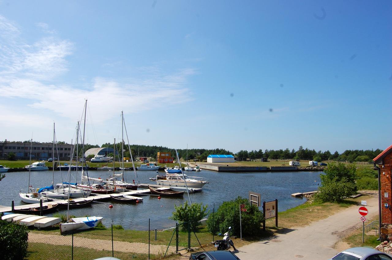 Akagals Hotel Pāvilosta Exterior foto